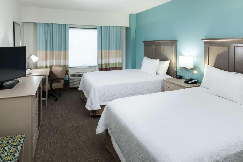 Hampton Inn & Suites Carolina Beach Oceanfront - image 24