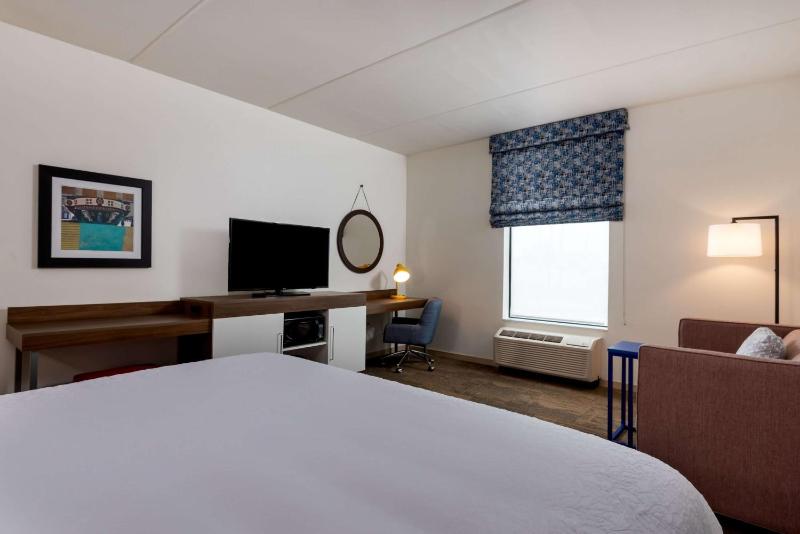 King Studio Suite - Non Smoking image 3