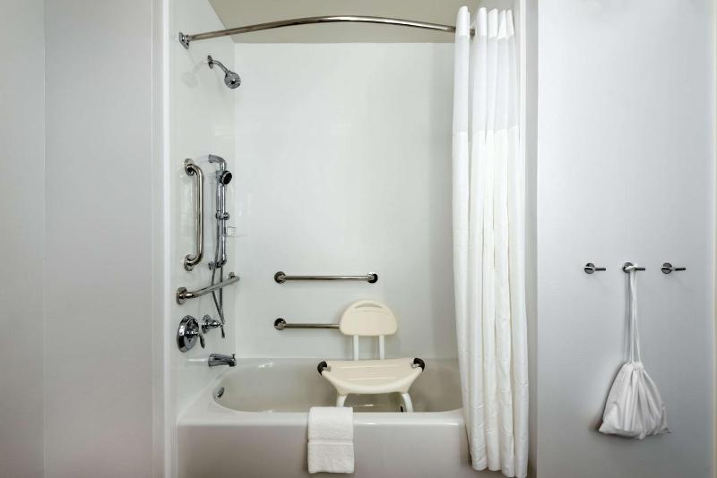King Studio - Mobility and Hearing Access/Non-Smoking image 2