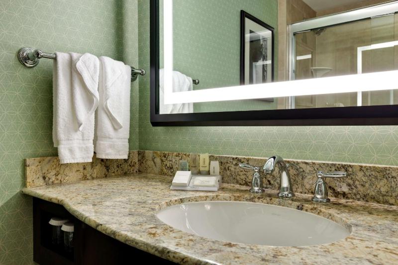 King Room image 2