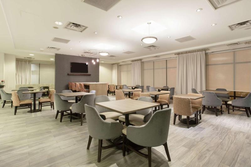 Hampton Inn & Suites Denver-Downtown - image 47