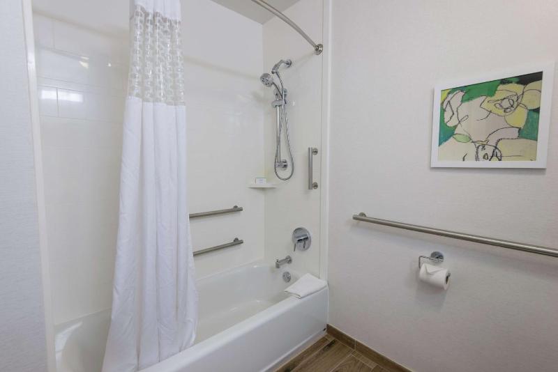 King Room - Mobility Access/Non-Smoking image 2