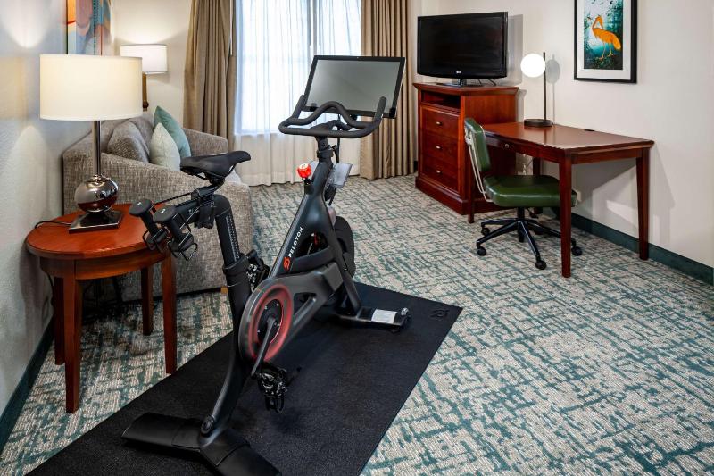 Homewood Suites By Hilton Jacksonville-South-St. Johns Ctr. - image 9