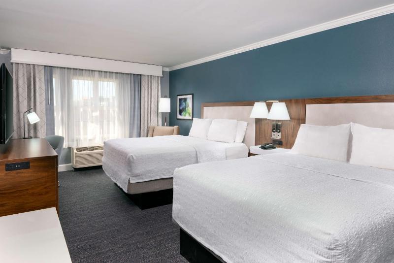 Hampton Inn Savannah-Historic District - image 20