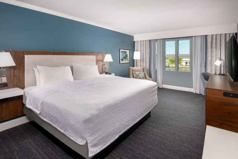 Hampton Inn Savannah-Historic District - image 35