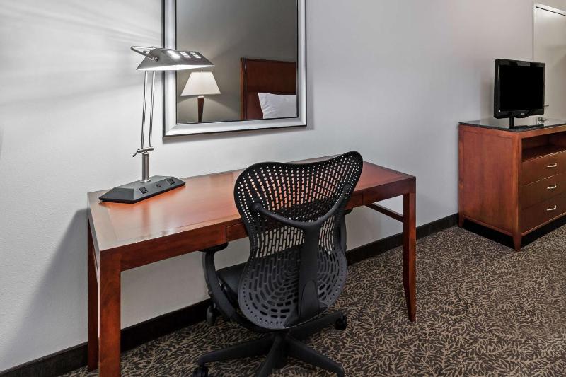 King Room image 4