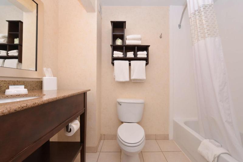 King Room - Mobility Access/Non-Smoking image 1