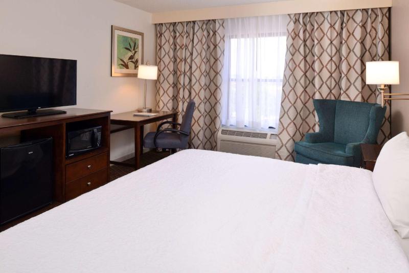 King Room - Mobility Access/Non-Smoking image 2