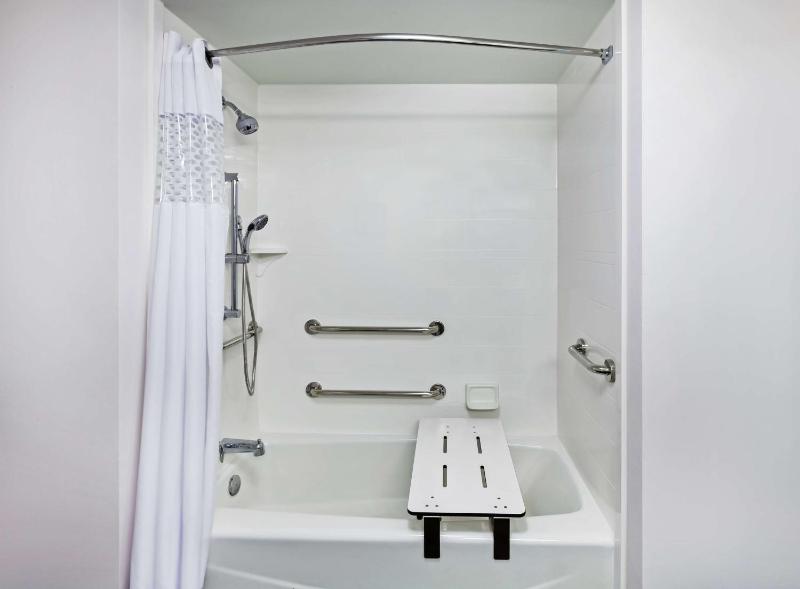 King Room - Mobility Access/Non-Smoking image 2