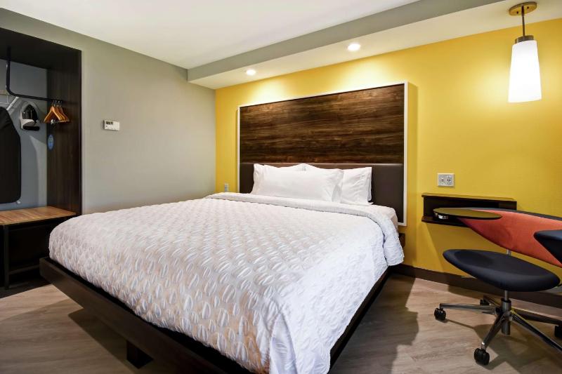 King Room image 1