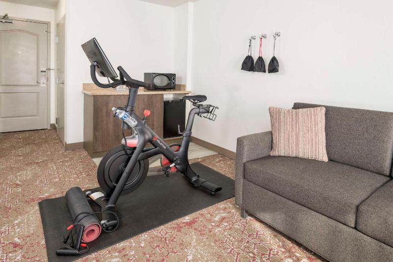 Hilton Garden Inn Scottsdale North/Perimeter Center - image 17