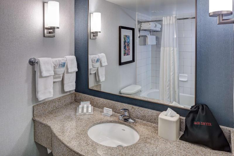 King Room image 2