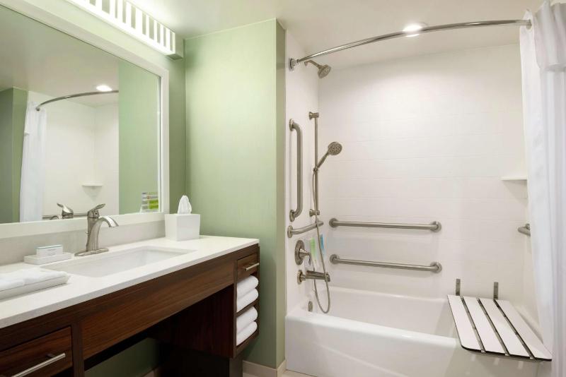 King Studio Suite - Mobility Access/Non-Smoking image 2