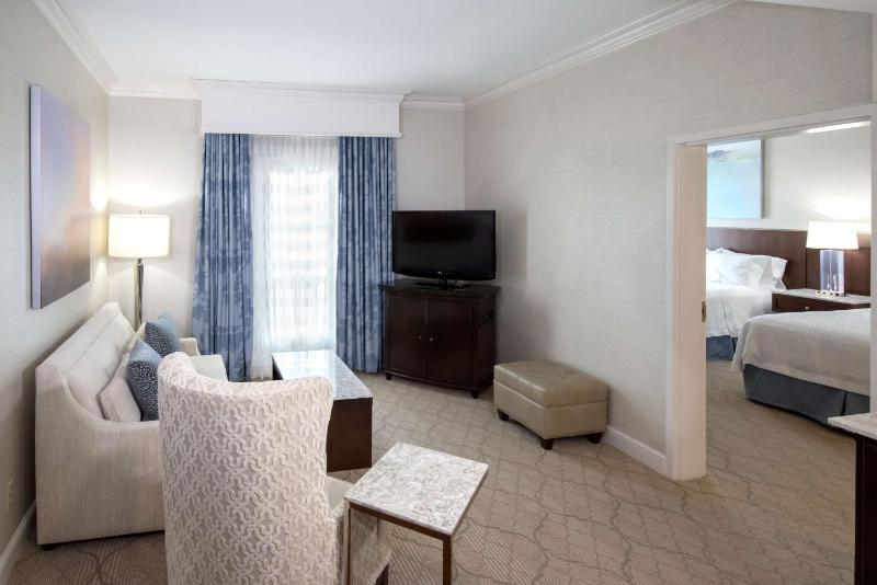 Queen Suite with Two Queen Beds and Sofa Bed image 3