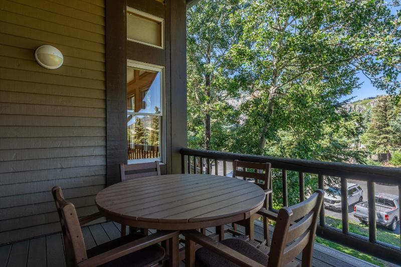 Updated 2 Bedroom Plus Loft 3 Bathroom Snowcreek Phase V #860 Sleeps 6 - image 30