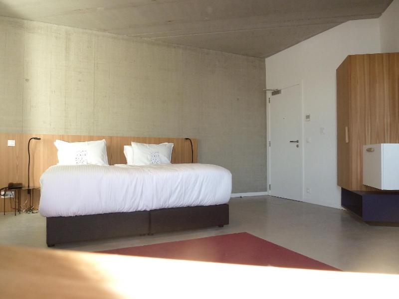Standard Double Room image 1