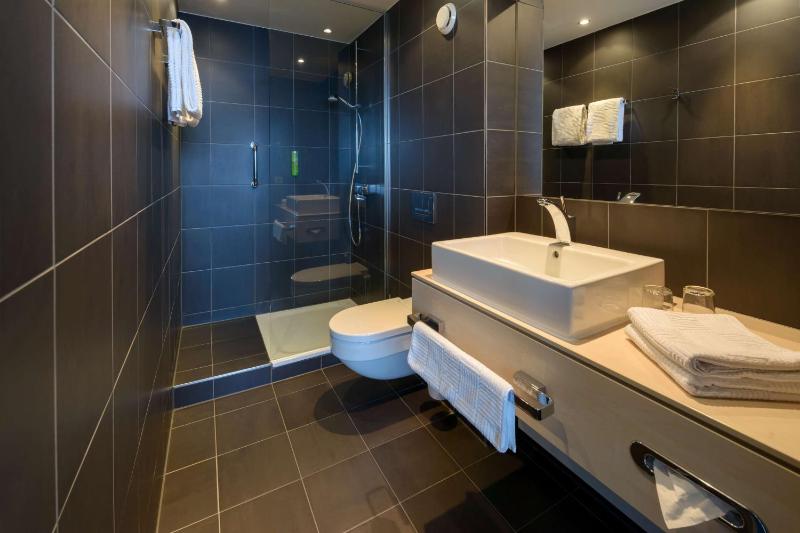 Comfort Double Room with side Weser View image 4