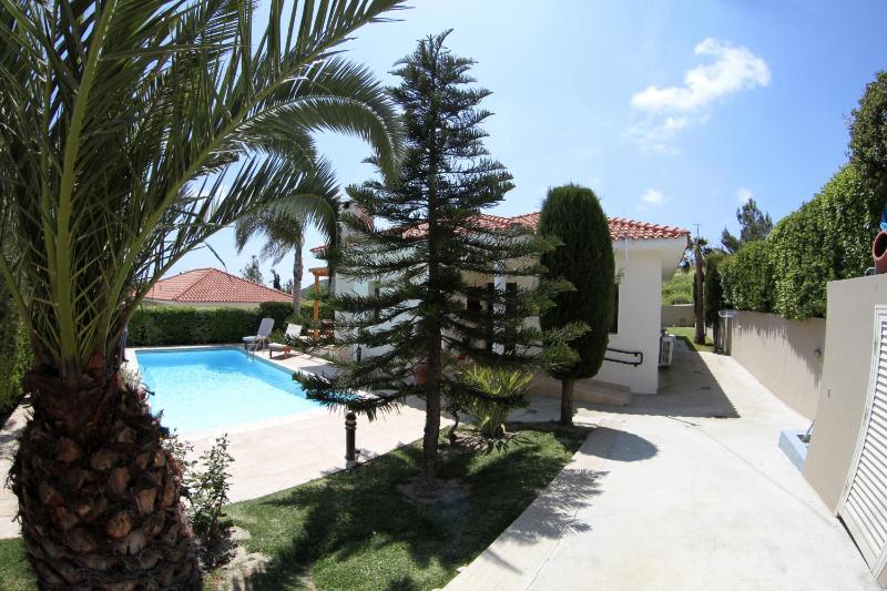 Three-Bedroom Villa with Private Pool image 2