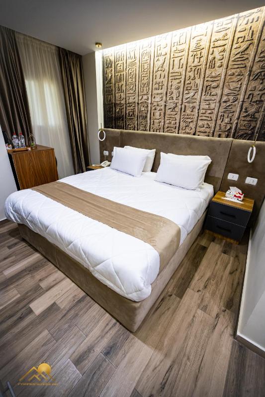 Deluxe Single Room image 4