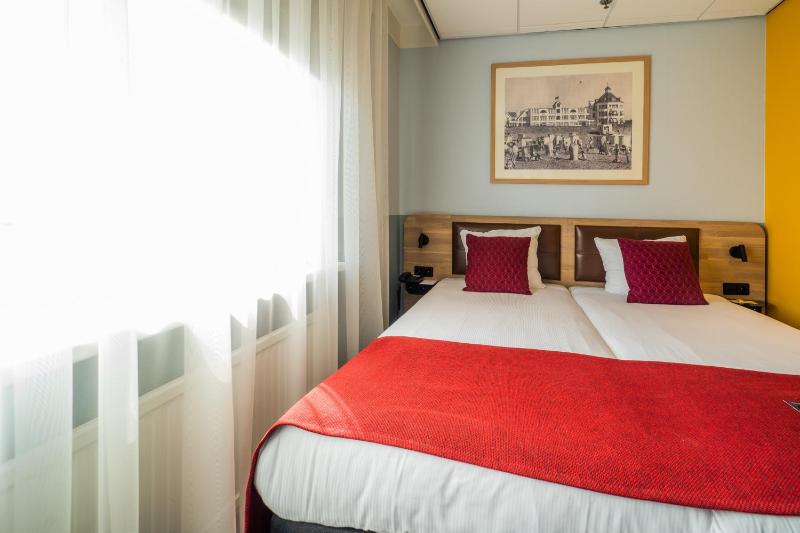 Standard Double Room image 1