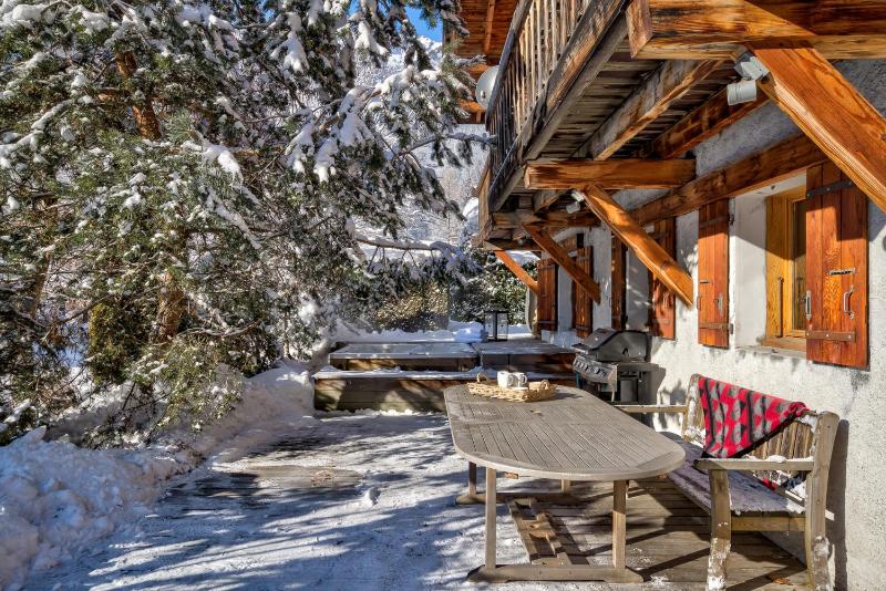 Superior Chalet image 3