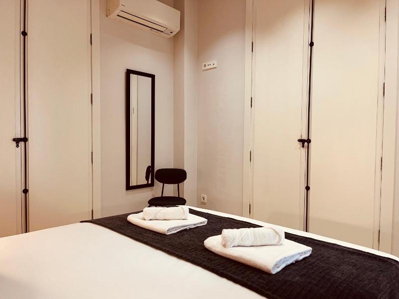 BET Apartments - Central Market Apartments - image 11