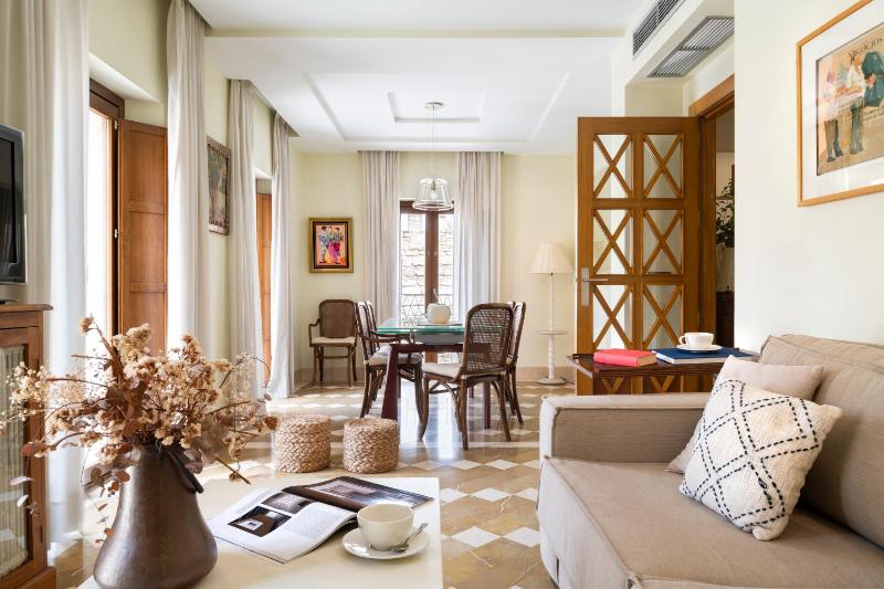 One-Bedroom Apartment image 1