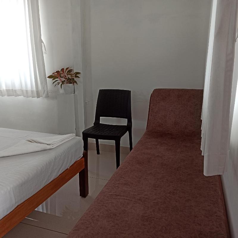 Bethesda Inn - image 12