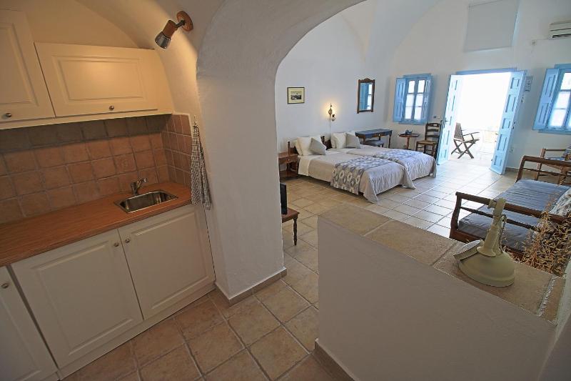 Aethrio Sunset Village - Oia - image 40