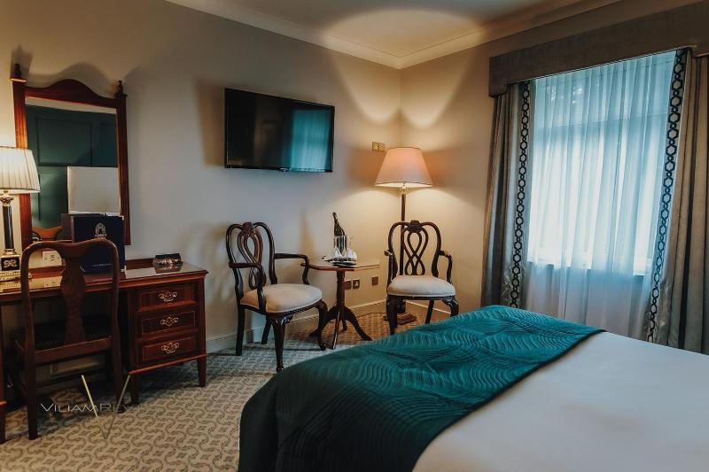 Double Room image 4
