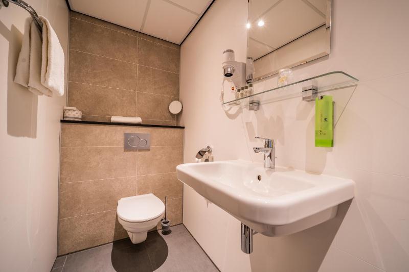 Standard Single Room image 1