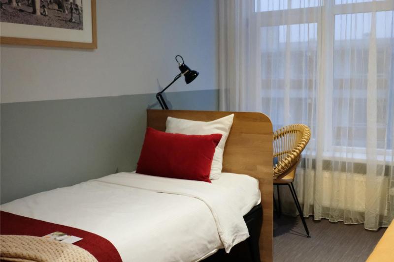 Standard Single Room image 4