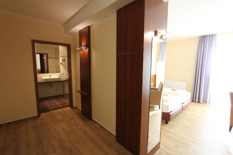 Comfort Double Room image 3