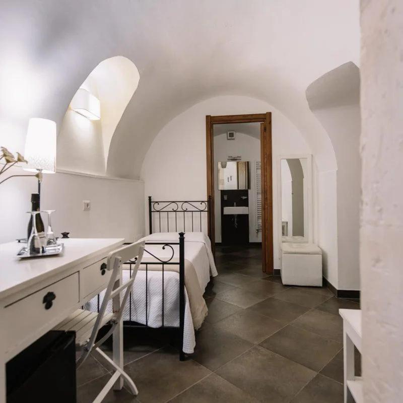 Quadruple Room with Private Bathroom image 3