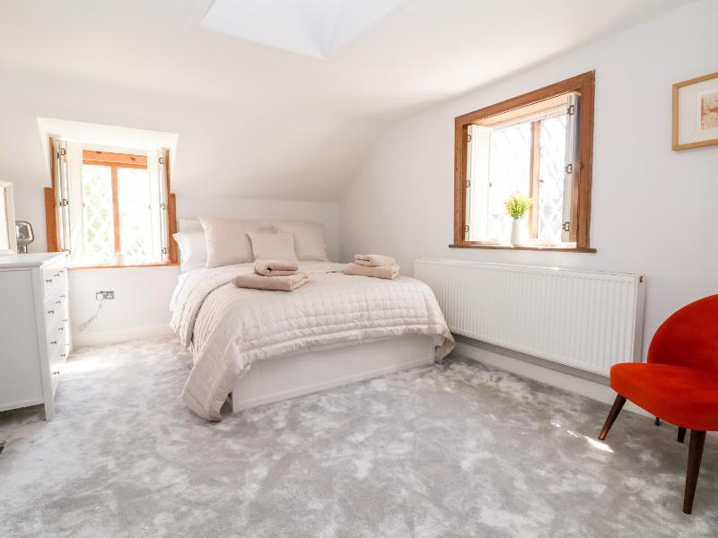 Jasmine Cottage - image 37