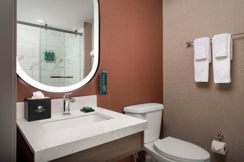King Suite image 2