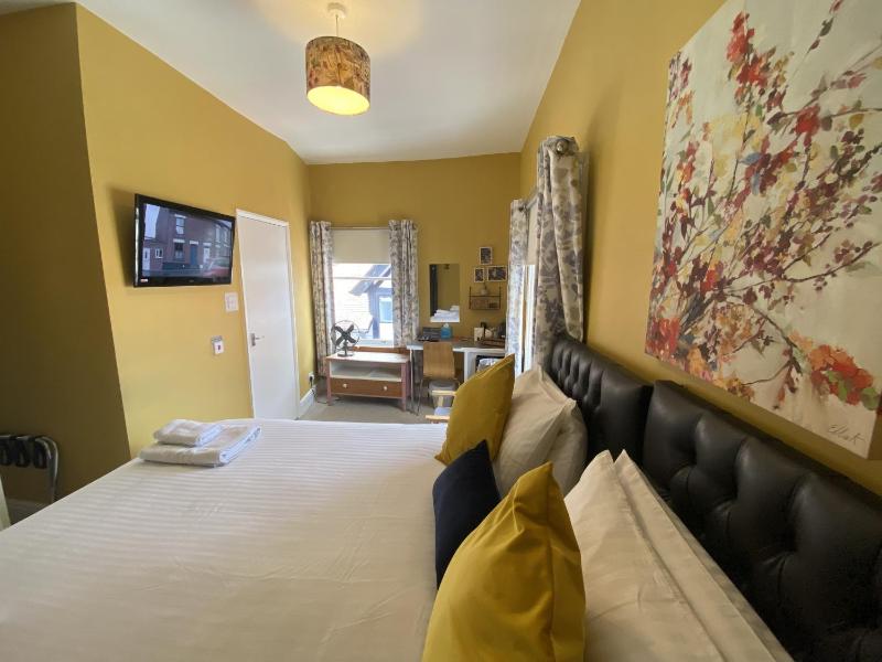 Grosvenor Place Guest House - image 20