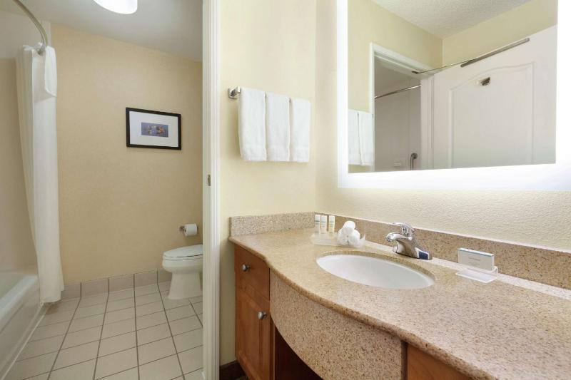 King Room - Non-Smoking image 2