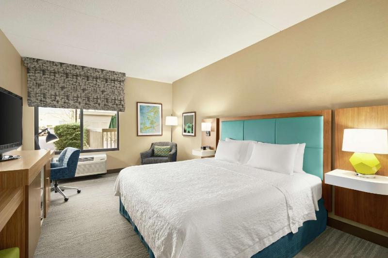 King Room with Accessible Tub - Mobility and Hearing Access/Non-Smoking image 4