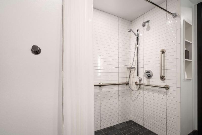 Queen Studio with Roll-In Shower - Mobility Accessible image 2