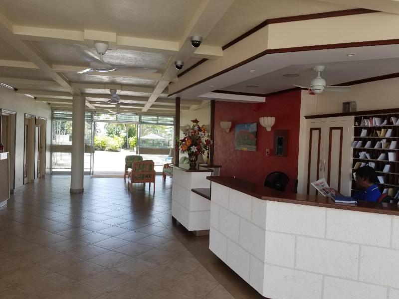 212 Goldenview - image 13