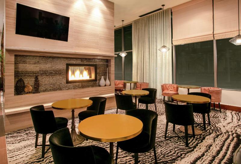 Hilton Garden Inn Seattle Downtown - image 3
