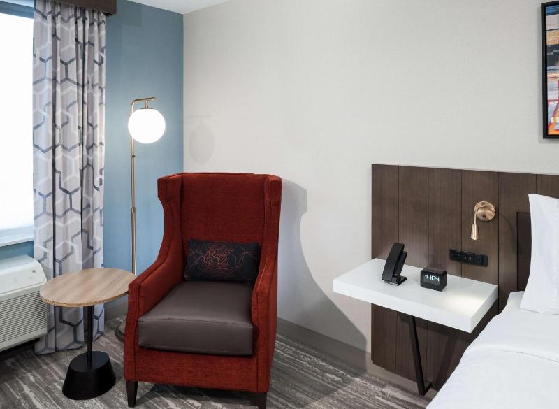 King Room image 2