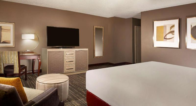 King Room image 4