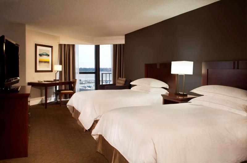 Deluxe Double Room with Two Double Beds image 4