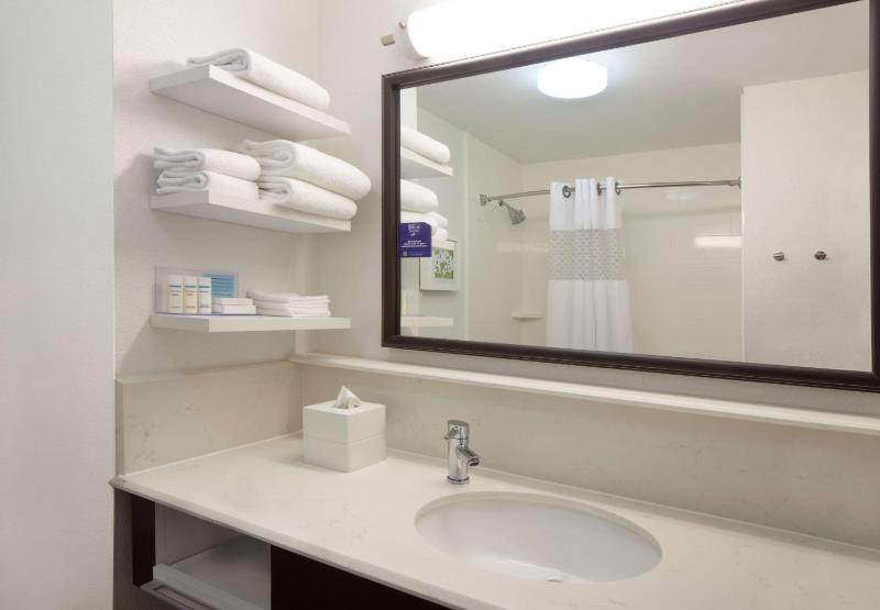 Double Room with Two Double Beds - Non-Smoking image 3