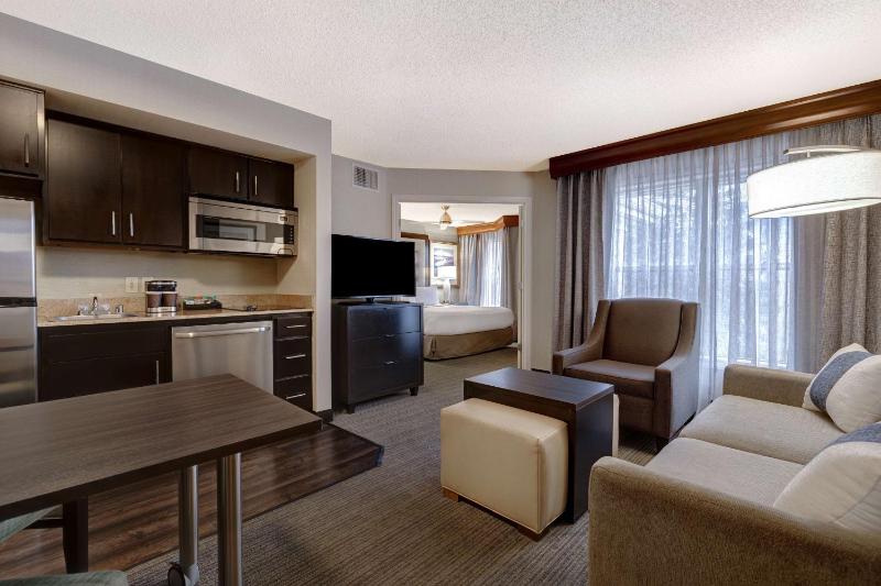 One-Bedroom King Suite - Non-Smoking image 1