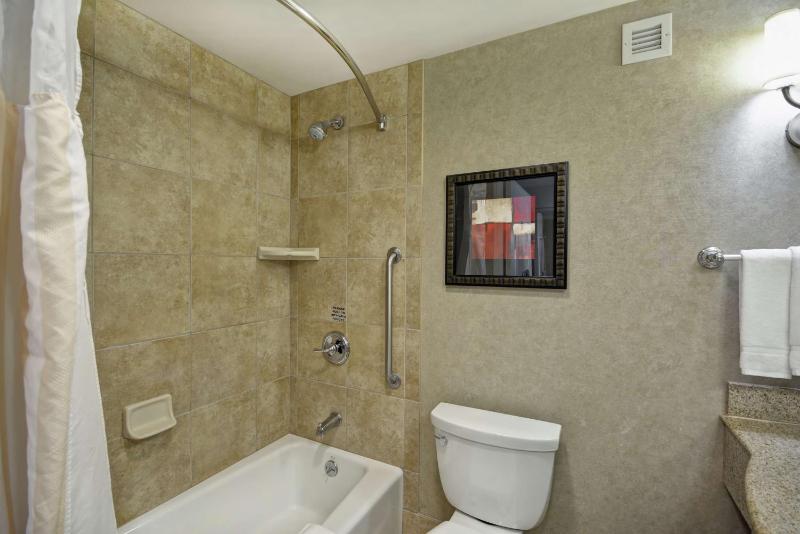 King Room image 2