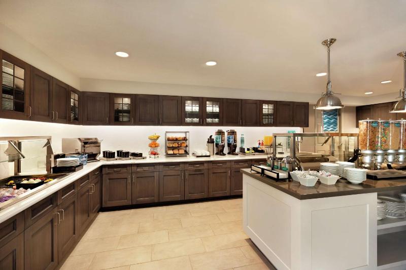 Homewood Suites by Hilton Portland Airport - image 30
