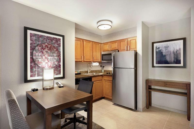 One-Bedroom Suite with Two Double Beds - Non-Smoking image 4
